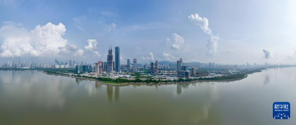 深圳湾超级总部基地加紧建设-目前